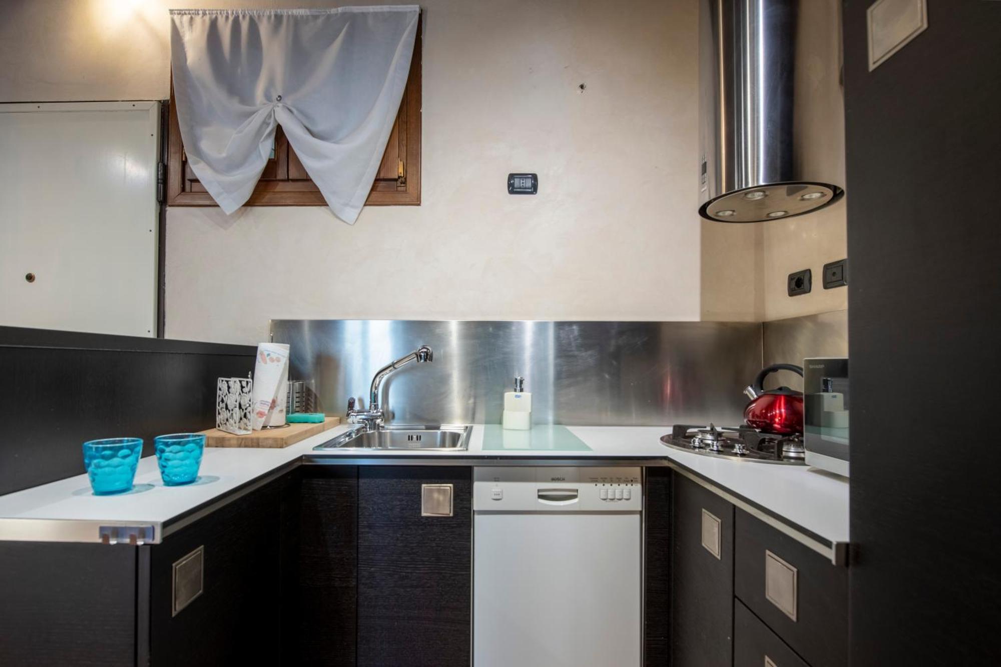 Ai Piedi Del Castello / 4Pl / Apt. Full Verona Dış mekan fotoğraf